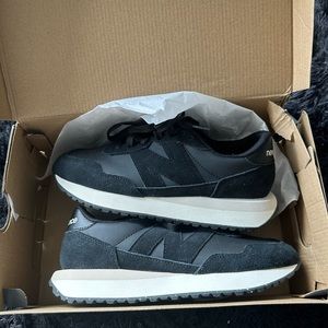 237 New Balance sneaker